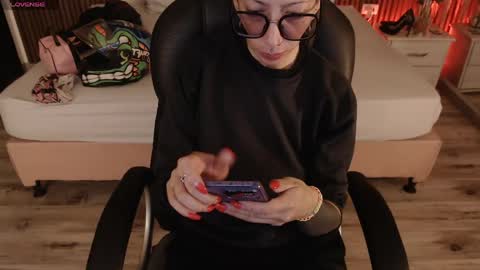 SAM MANSON online show from June 2026 06:01:01 PM