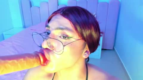 Snapshot of sam_naughty18 chatting on December 2024 01:51:01 PM sam_naughty18 online show from December 2024 01:51:01 PM
