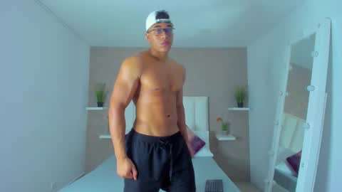 sam_rouge online show from February 2025 05:53:02 PM