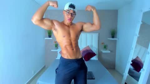 sam_rouge online show from February 2025 05:48:02 PM
