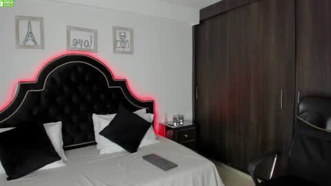 sam_rouge online show from March 2025 11:22:01 PM