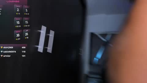 samaay_ online show from February 2025 05:37:01 AM