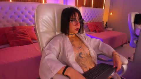 samabiecrussie online show from February 2026 12:51:01 AM