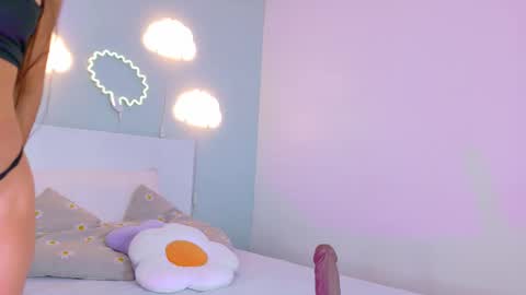   online show from December 2025 11:41:01 AM