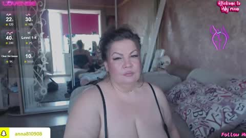 Snapshot of samanta_shy chatting on May 2026 09:04:01 AM Marry online show from May 2026 09:04:01 AM