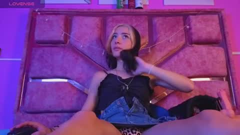 samantaa_liov online show from June 2026 07:48:01 PM