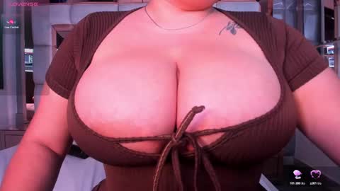 S A M A N T A   online show from February 2025 09:50:02 AM