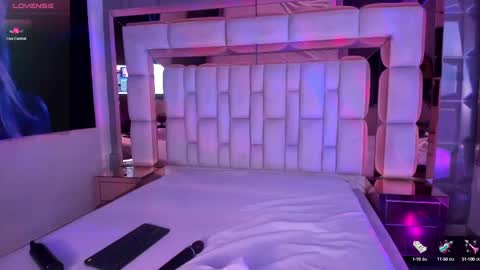 S A M A N T A   online show from February 2025 06:18:02 AM