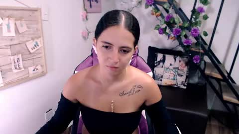 Snapshot of samantha2girl chatting on June 2026 06:45:01 PM samantha online show from June 2026 06:45:01 PM