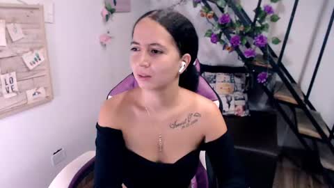 Snapshot of samantha2girl chatting on June 2026 06:34:01 PM samantha online show from June 2026 06:34:01 PM