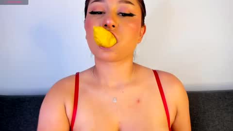 Snapshot of samanthaa_black chatting on June 2026 07:06:02 PM Sam online show from June 2026 07:06:02 PM