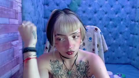 Samantha Smitth online show from October 2025 04:13:02 AM