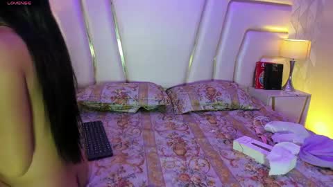 Samantha online show from April 2026 12:09:02 PM