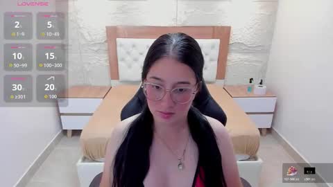 Snapshot of samanthafiore1 chatting on March 2026 12:44:01 PM online show from March 2026 12:44:01 PM