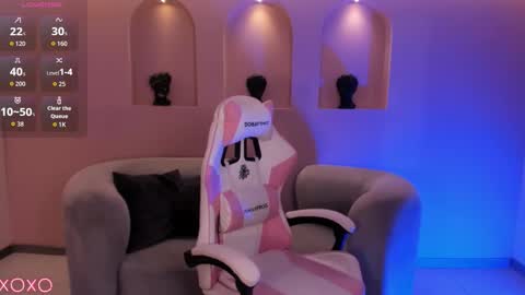 Samantha Klein online show from November 2025 11:19:02 PM