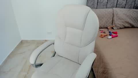 sam online show from February 2025 07:38:02 PM