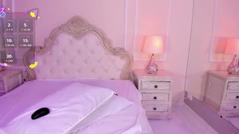 Samantha  online show from September 2025 12:09:01 PM