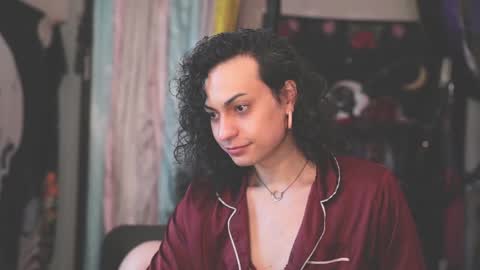 Samantha SayTen online show from October 2025 05:33:01 PM