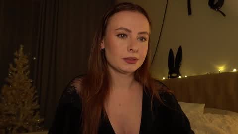 Snapshot of samanthavixen chatting on December 2024 06:14:01 PM Goddess Samantha Vixen online show from December 2024 06:14:01 PM