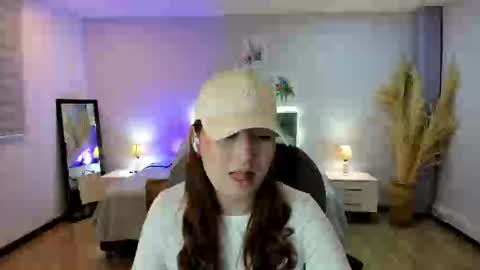 Snapshot of samara_hilton_2 chatting on October 2025 07:31:01 PM samara_hilton_2 online show from October 2025 07:31:01 PM