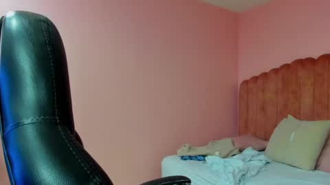 Snapshot of samara_star_ chatting on May 2026 04:18:01 AM Samara Star online show from May 2026 04:18:01 AM