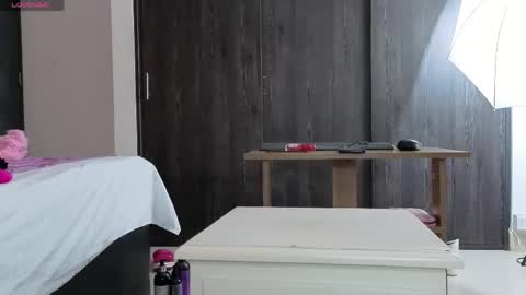 Sara  online show from April 2026 11:05:01 AM