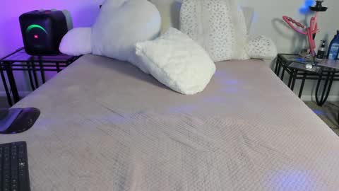 Yaya online show from January 2025 05:35:01 AM