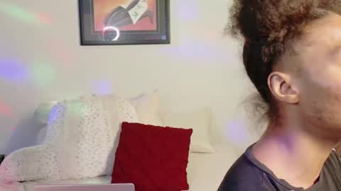 Yaya online show from February 2025 10:38:02 AM