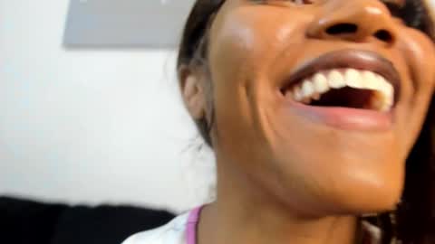 Yaya online show from March 2025 11:14:01 PM