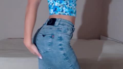 Snapshot of samdemia chatting on September 2025 02:02:01 AM Sam Demia online show from September 2025 02:02:01 AM