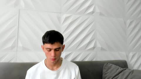Sam  online show from January 2025 06:34:02 PM
