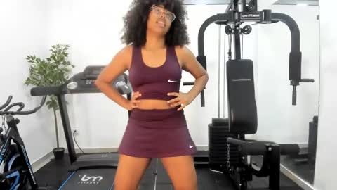 Samie Mury  online show from November 2025 04:00:01 AM