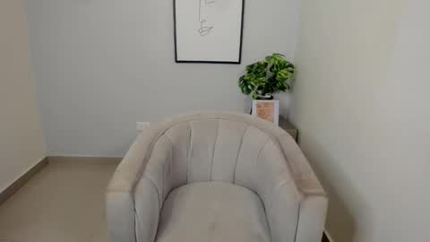 Samie Mury  online show from December 2025 03:27:02 AM