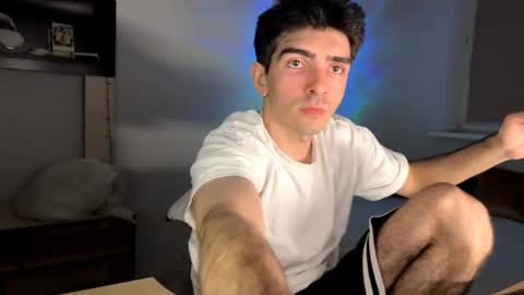Snapshot of samiliken chatting on May 2026 05:20:02 PM Sam online show from May 2026 05:20:02 PM