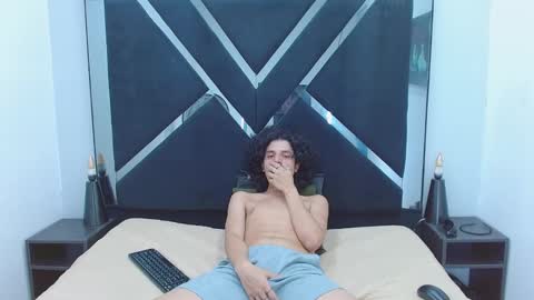 samisaturno online show from February 2026 10:33:01 PM