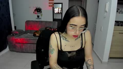 SARA online show from October 2025 01:09:01 AM