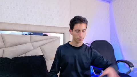 Sammy and Ithan online show from May 2026 11:47:01 AM