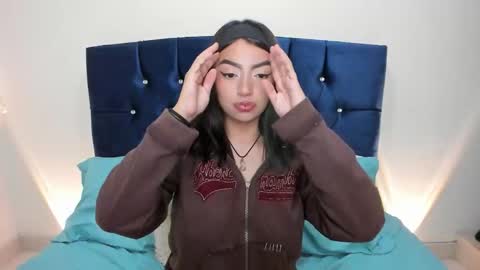 Snapshot of sammy_bunny1 chatting on September 2025 04:35:02 AM Samantha online show from September 2025 04:35:02 AM