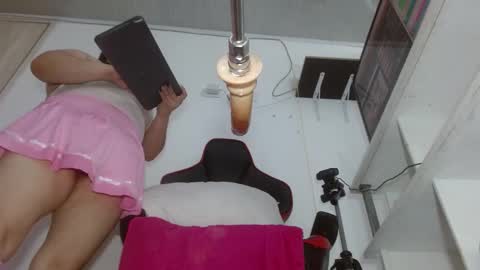 Snapshot of sammyevanss__ chatting on February 2025 02:16:02 PM SAMMY online show from February 2025 02:16:02 PM