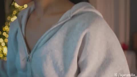 Sam online show from December 2025 01:38:01 PM