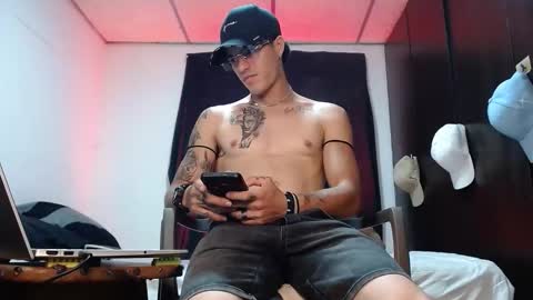 Snapshot of sammytop22 chatting on April 2026 12:57:01 AM sammy model independiente online show from April 2026 12:57:01 AM