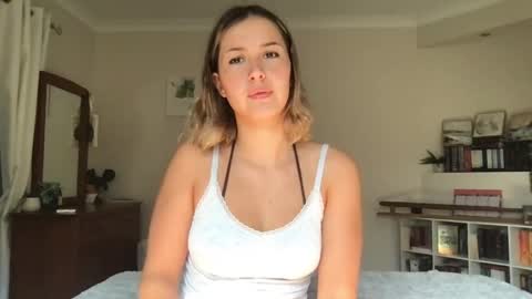 Snapshot of sammyygirlxx chatting on April 2026 11:00:01 PM Sammy online show from April 2026 11:00:01 PM