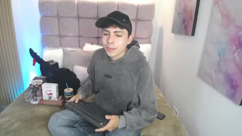Snapshot of samu_foxxx chatting on May 2026 08:07:02 PM SAMU online show from May 2026 08:07:02 PM
