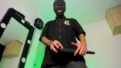   online show from September 2025 10:15:01 AM