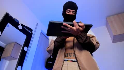   online show from September 2025 07:07:02 PM