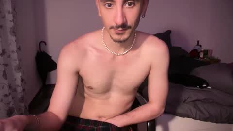 samuelforhim online show from April 2026 08:12:02 PM