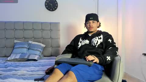 samxx_muscle online show from October 2025 02:29:01 PM