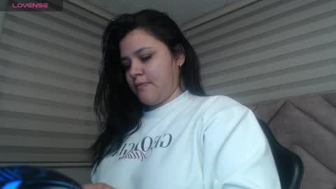 Snapshot of samy_collen_v chatting on April 2026 01:00:02 PM Samy online show from April 2026 01:00:02 PM