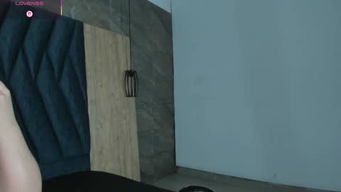 S A M Y  G R E Y  online show from November 2025 03:01:02 AM