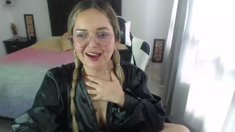 samy_vsn online show from February 2025 09:15:01 PM